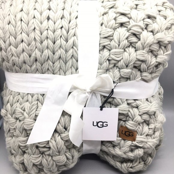 UGG Averil Thick Chunky Knit Seal Gray Throw Blanket Heavy Woven 50x70 NEW Tags - Picture 3 of 10